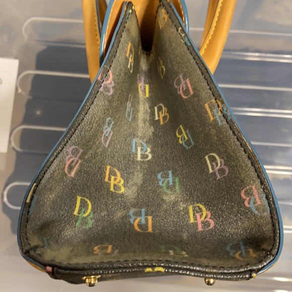 Vintage Dooney & Bourke bag - with working lock - Picture 4 of 10